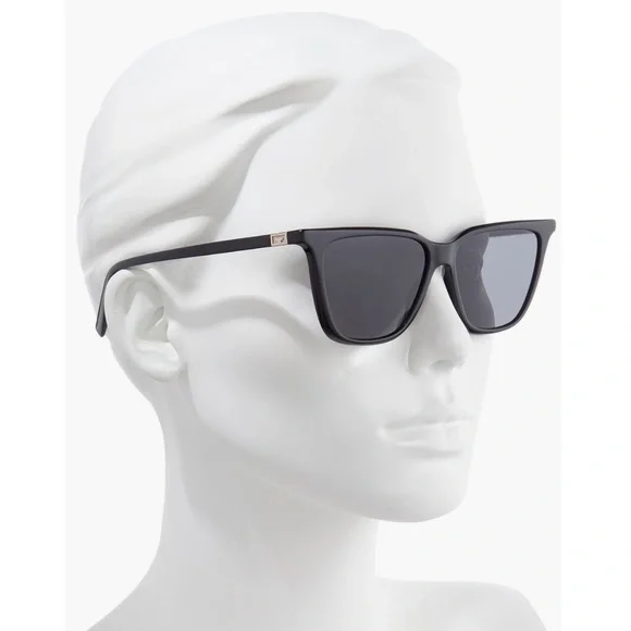 Givenchy 55mm Sunglasses In Black & Grey Blue - New With Box & Case - Reemoly Givenchy 55mm Sunglasses In Black & Grey Blue - New With Box  main image 4